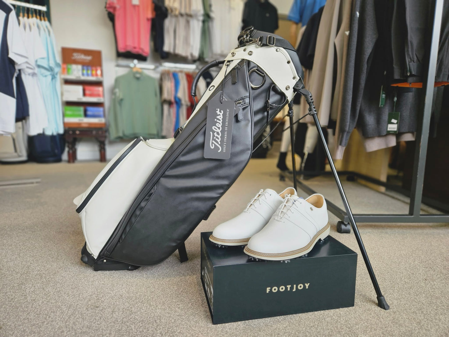 Win Titleist LinksLegend Golf Bag & FootJoy Premiere Shoes (Worth £550)