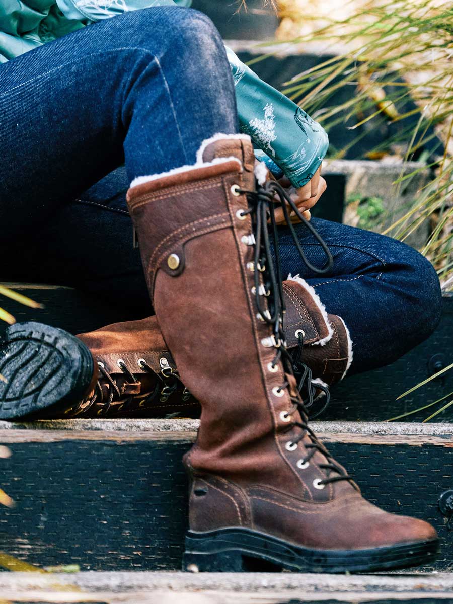 Win These ARIAT Wythburn Boots